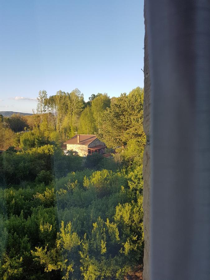 ホテル Enclave Soria Herreros エクステリア 写真